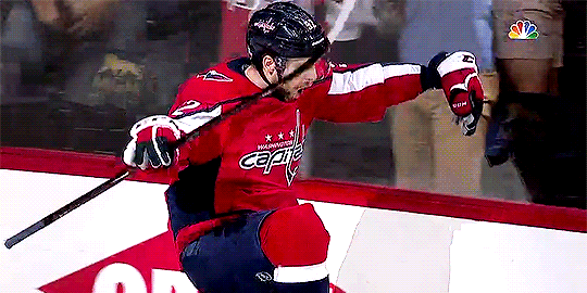 tumblr_p8hkgzE9Kh1xrohemo1_r1_540.gif