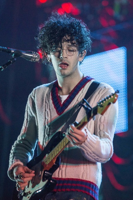 ughmatthewhealy:these glasses r a look