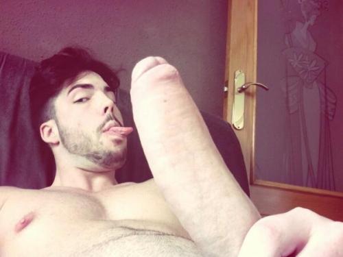 sanalejox:  @ronniebonanova and his #Cock from @TetatitaPorn http://tetatita.com/trailer/homenaje-ronnie/index.html  