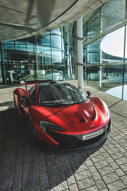 themanliness:  McLaren P1 | Source | Era | Facebook