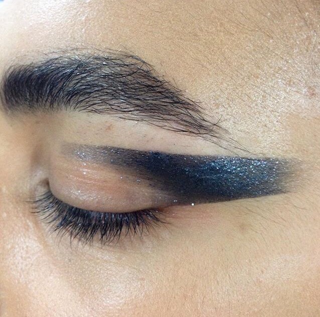 dentureteeth:  eyes by fka twigs’ makeup artist, bea sweet 