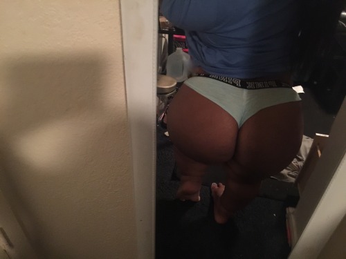 shortoffthebone:  Need to post more. 👅 adult photos