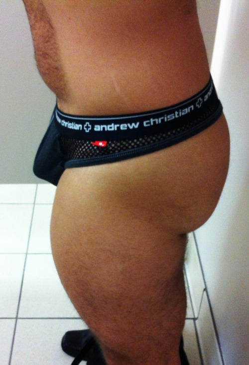 Here are pics of last weeks thong!!