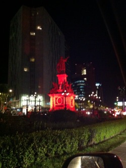 Bella noche en la CDMX! at Glorieta de Colón