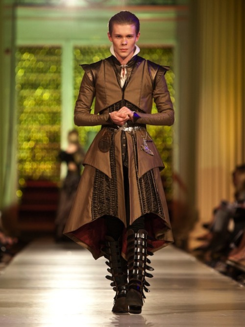 cosgeek:“The Falconer” (from The Lies of Locke Lamora) Costumes Designs by Kathryn SutcliffePhotogra