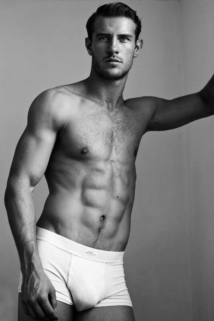 Amazing Male Nudity
