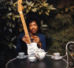   Jimi Hendrix  by http://walletgroove.com/