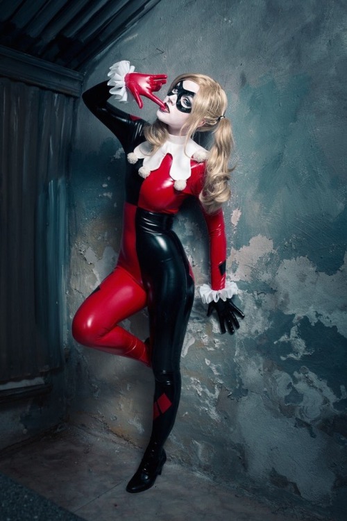 cosplay-galaxy - Harley Quinn (By @Lie_chee - Tw)