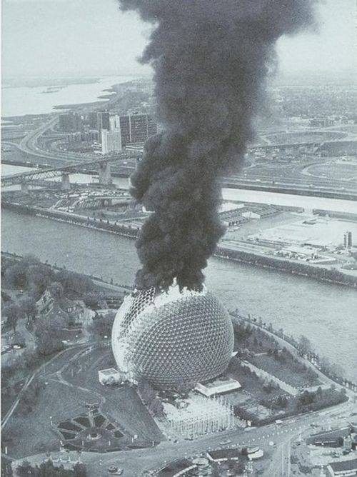 marshallastr:  Buckminster Fuller’s Montréal Biosphère in flames, photograph by 