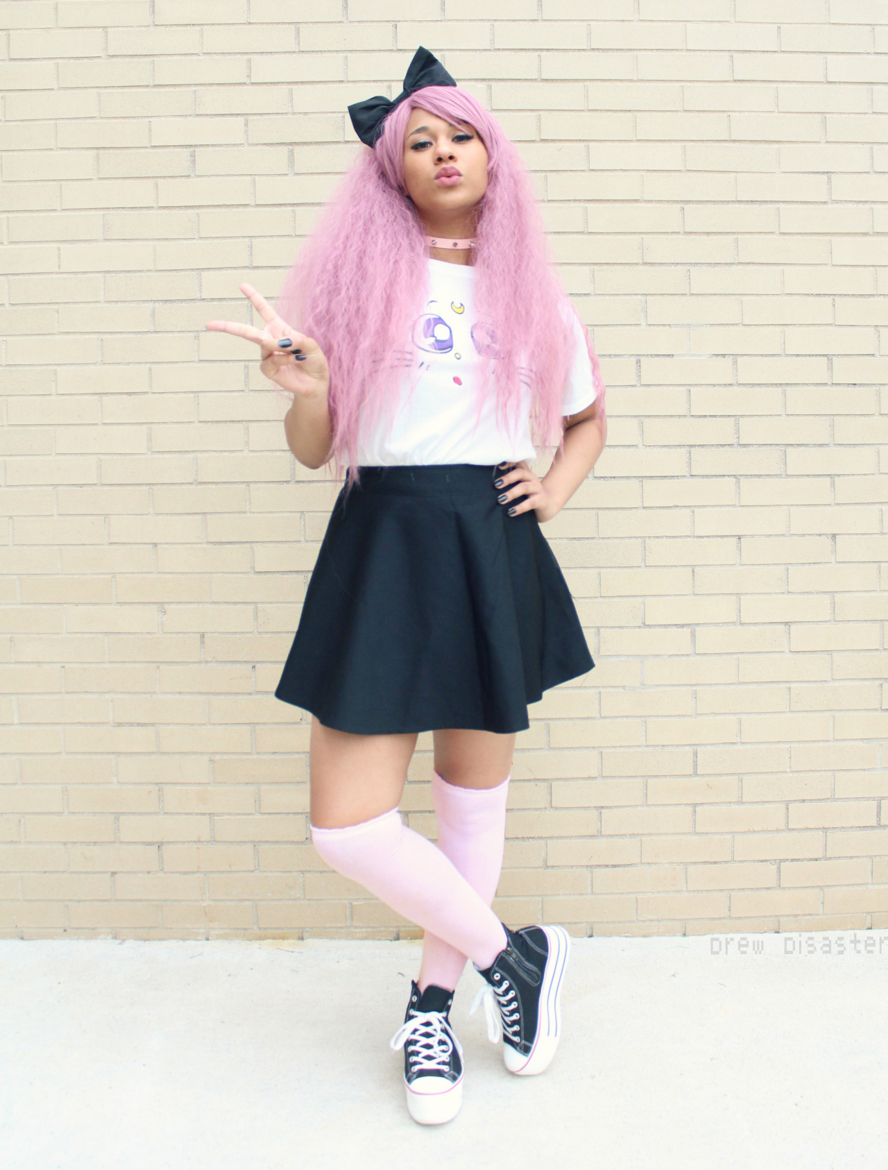 deadkitty213:  Yet another photo because I’m digging the pink hair 💕 