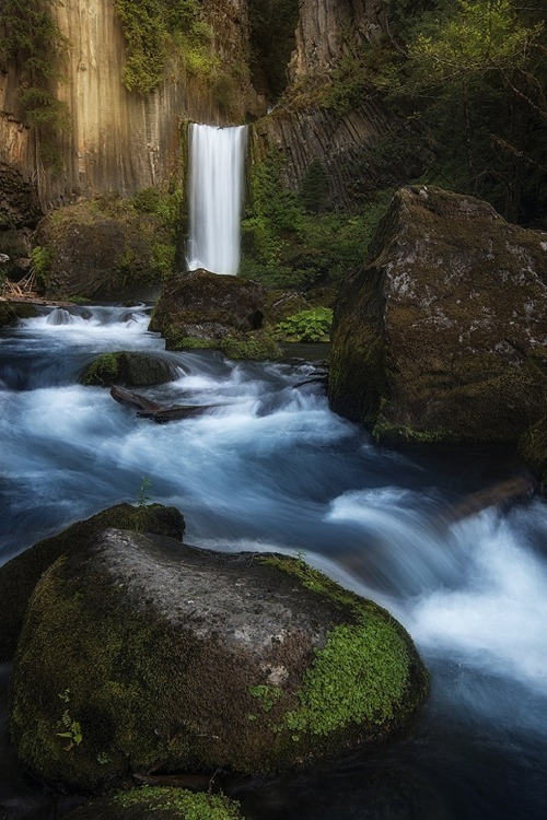 sublim-ature:Tokatee Falls, OregonNate Crabtree