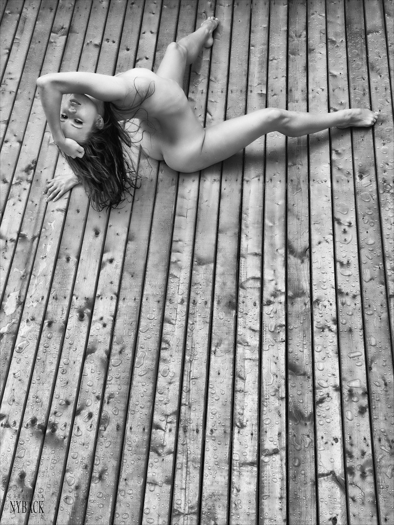 erofotografie: &ldquo;Dancer on deck&rdquo; van (by) Nyback Photography Klik