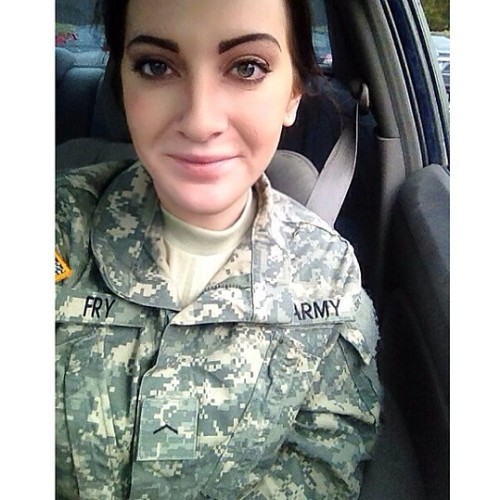 militarygirlswivesgirlfriends.tumblr.com/post/140991671497/