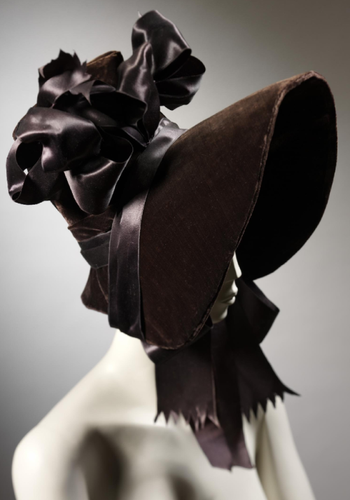 English bonnet 1830Until the mid-nineteenth century, black dye was often created from wood component