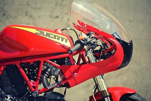 Ducati 900TT by Rad Ducati. (via Ducati 900TT by Rad Ducati - Silodrome)