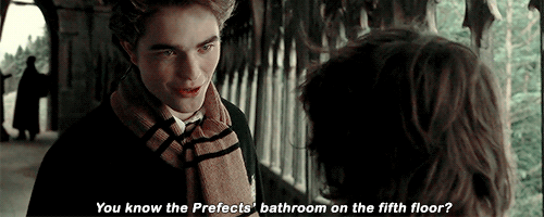harrypotterconfessions:  You can’t tell me this wasn’t a proposition. Look at that eyebrow raise. 