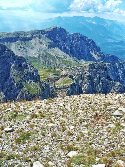 The peak of Astraka (2432 m - 7979 ft)) and the Dragon Lake as seen from Gamila, the summit of Tymfi