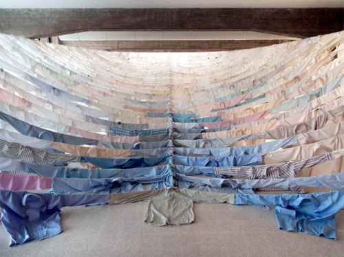 andrewnpr:  ‘Are We Still Going On?’ - Installation using second hand shirts by Finnish environmental artist Kaarina Kaikkonen.Artist’s Website.(Via Colossal)