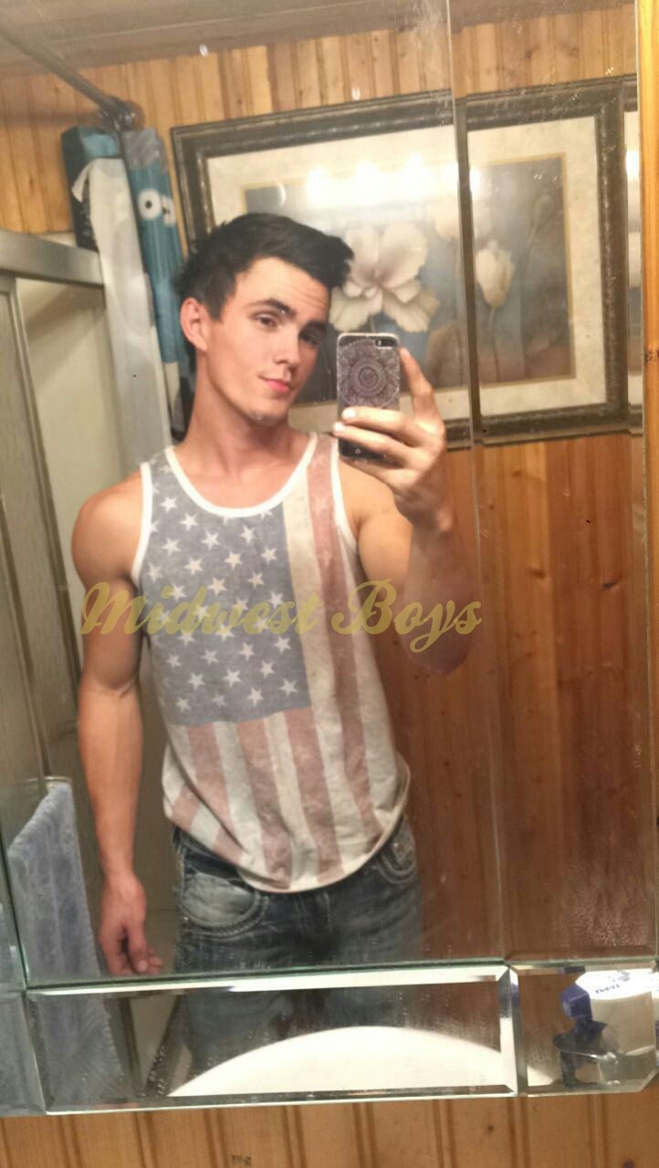 midwestboys:  Here’s Randall’s annoying ass