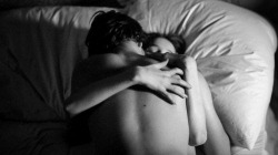 crazykissing:  sex / love / romance blog  15