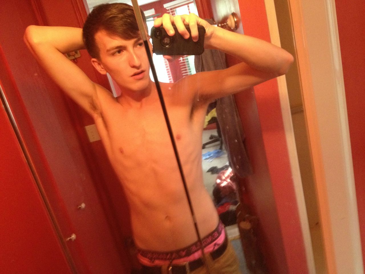 Kansas Twink (;