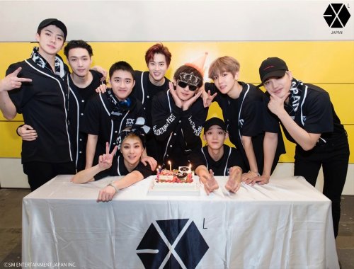 211011 EXO-L Japan Fan Club update with EXO