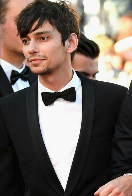 Devon Bostick