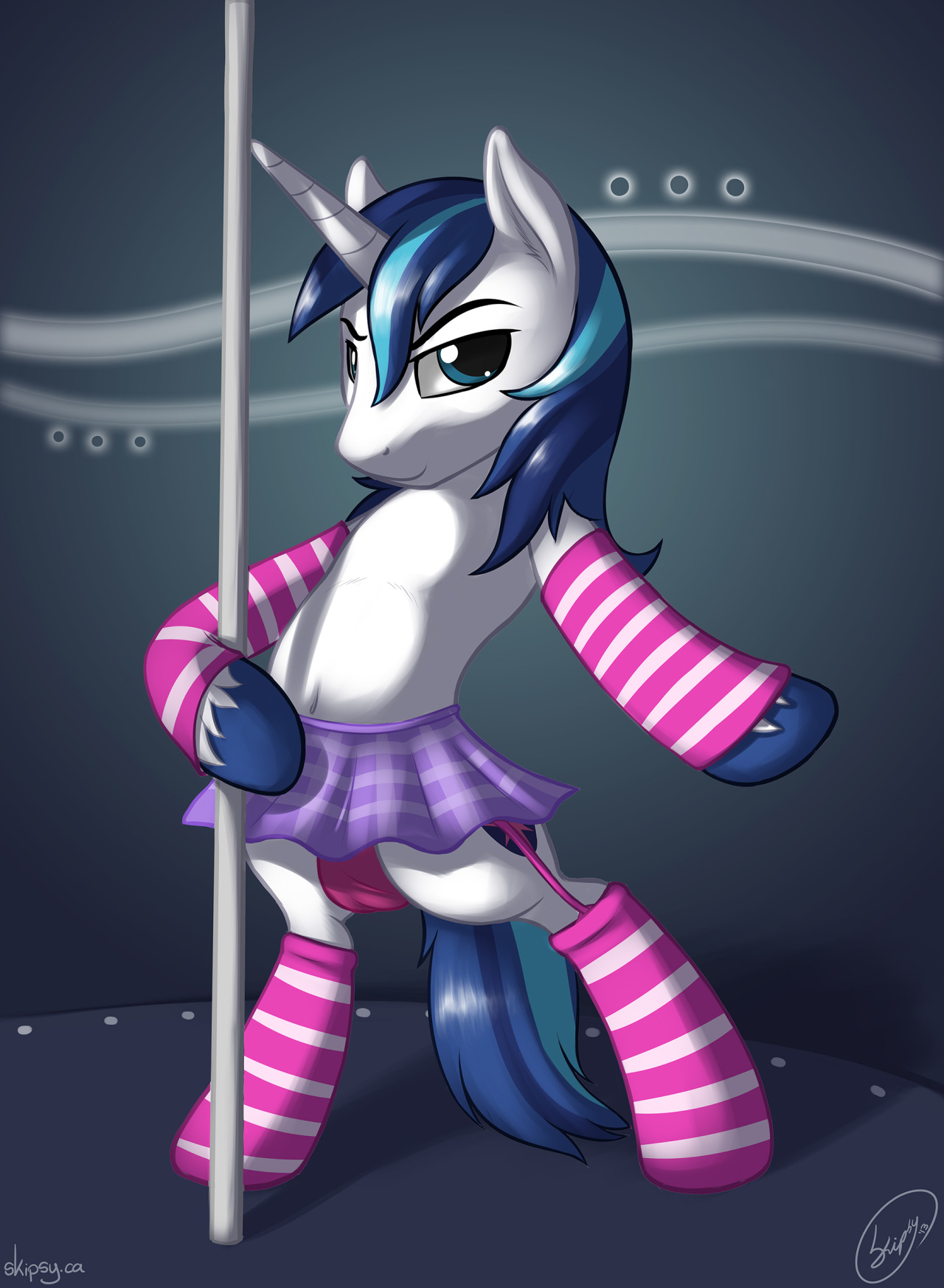 skipsy:  Shiny pole dancing~  *super nosebleed* o///o