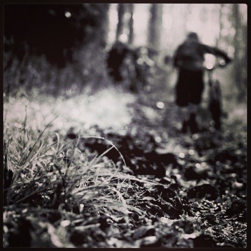 timnorris: Muddy trails today #blackandwhite #mtb #picoftheday #mud #leaves #grass