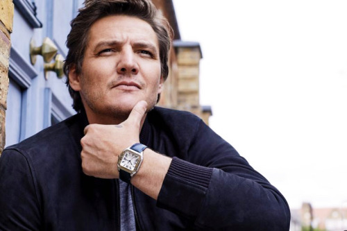 Pedro Pascal For Santos De Cartier Watches (4/5) 