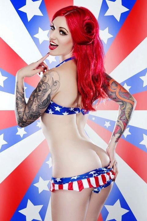 alternative-pinup:  Alternative Model http://lingerie-pinup.blogspot.com/