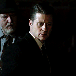 gotham-daily: Gotham: That’s Entertainment | Batman (1989)