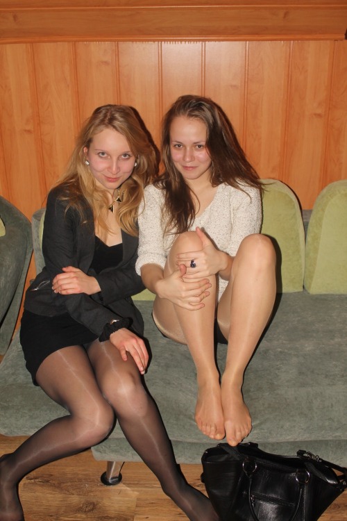 in-pantyhose:Sexy girls in nude pantyhose or black pantyhose.Woman in pantyhose