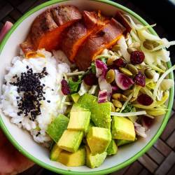 mermaidsarevegan:  I think I need 3 more bowls of this 😍 This is what I call a leftover bowl! Leftover rice and sweet potato plus some greens, avocado, pumpkin seeds, cranberries, and black sesame seeds 🌿❤ #vegansofig #whatveganseat #veganfood