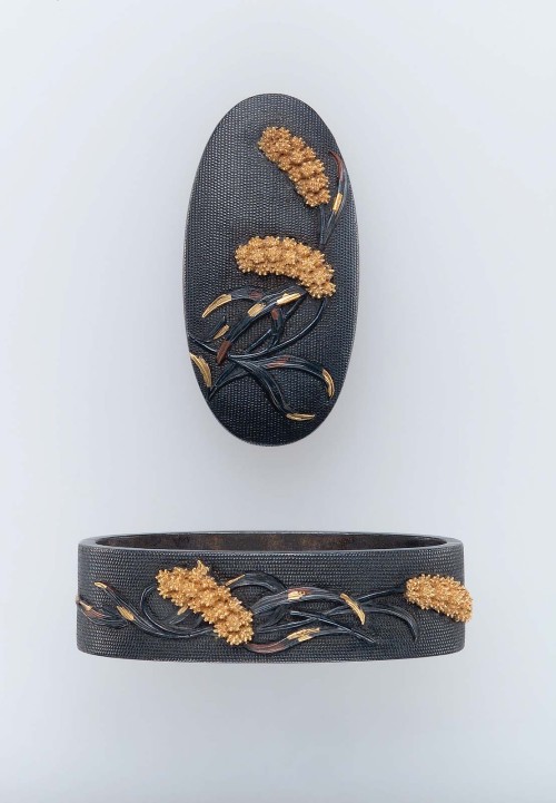 virtual-artifacts: Fuchi-kashira with designs of millet-heads JapaneseEdo periodmid-19th centuryArak