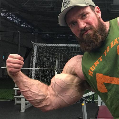 bodybodyman:  Seth Feroce
