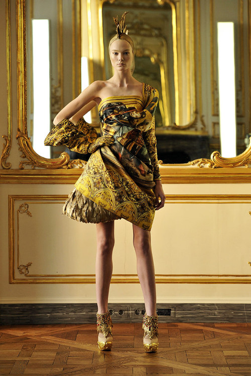 vmagazine: The Last Masterpieces of Alexander McQueen - Fall 2010, Paris &ldquo;Everything about