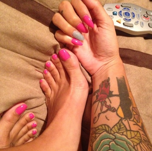 candycoatedtoes:  Holly