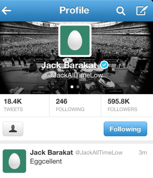 helloutboy:  jalexfuck:  what the fuck is he even doing  is he trying to out-twitter josh ramsay bc 