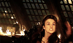 morganapendragons:  Make Me Choose∟morgainependragon asked: elizabeth swann or