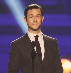 Joseph Gordon-Levitt at the 18th Annual Critics’ Choice Movie Awards