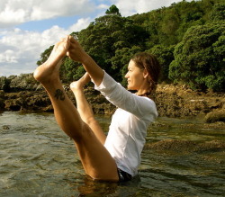 Girls-Do-Yoga:  Yoga Girl Http://Yoga-Girls.blogspot.com/