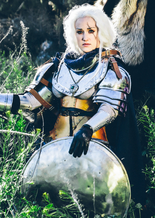 Ashley Johnson  Ashley johnson, Critical role, Women