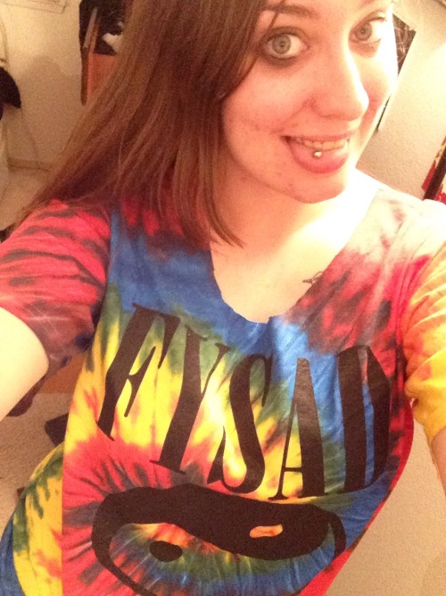 fuckyeahsexanddrugs:  searching—for—some—beautiful:  It finally came! Thanks guys, love ya bunches  🌈💛🌈