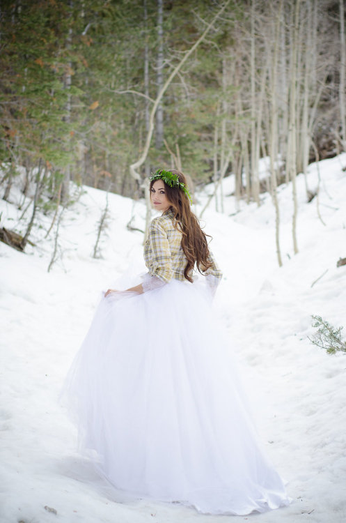 Ski Themed Wedding Styled Shoot  via Styled and Wed | Captured by Amanda Mae Images and styled by Sc