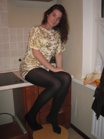 Pantyhose Candids Photo