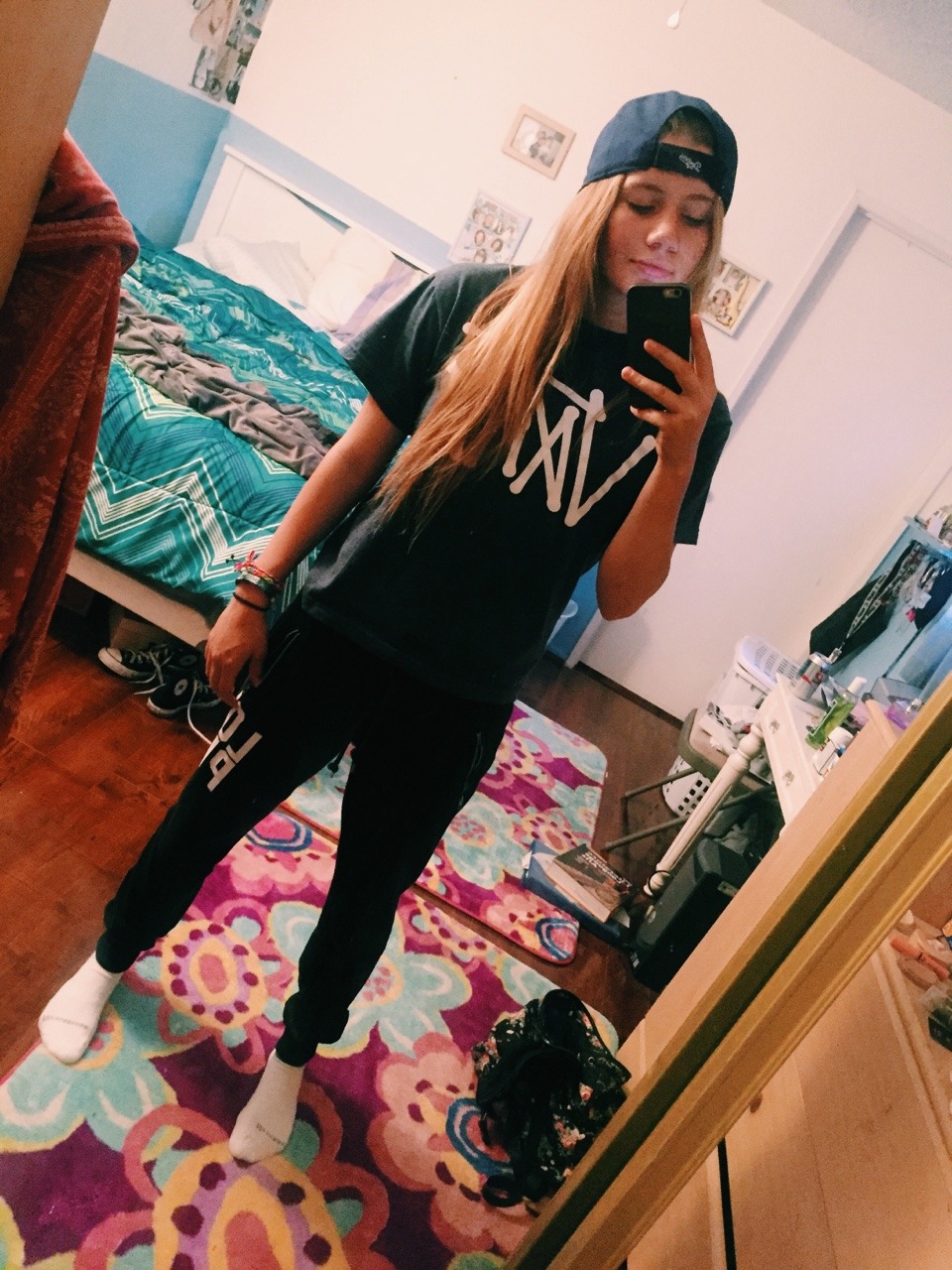 cuffya-bitch:  another set of gay selfies what else is new 😇