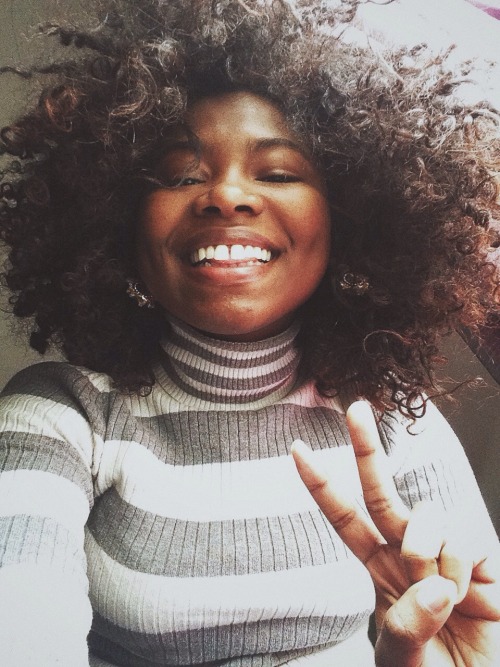 chocolatecakesandthickmilkshakes:  chocolateist:  lunarsolareclipse:  thesequoiaproject:My hair pattern changes every time.  And each time it is equally flawless  Glory 🙌  💣💣💣💣💣👌🏿
