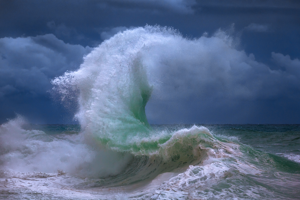 nubbsgalore:  explossions in the sea. photos by giovanni allievi along the italian