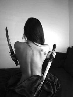 megandmrbig:  For Big #swords  Mmmm